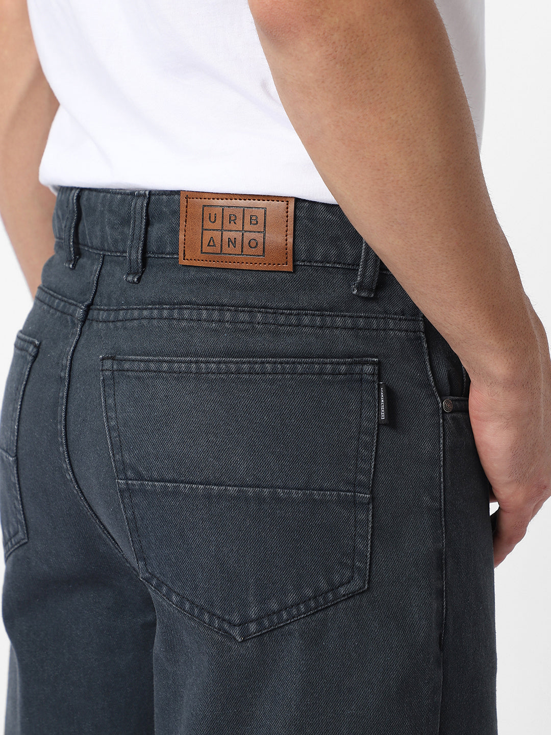 Men's Grey Loose Fit Washed Jeans Non-Stretchable