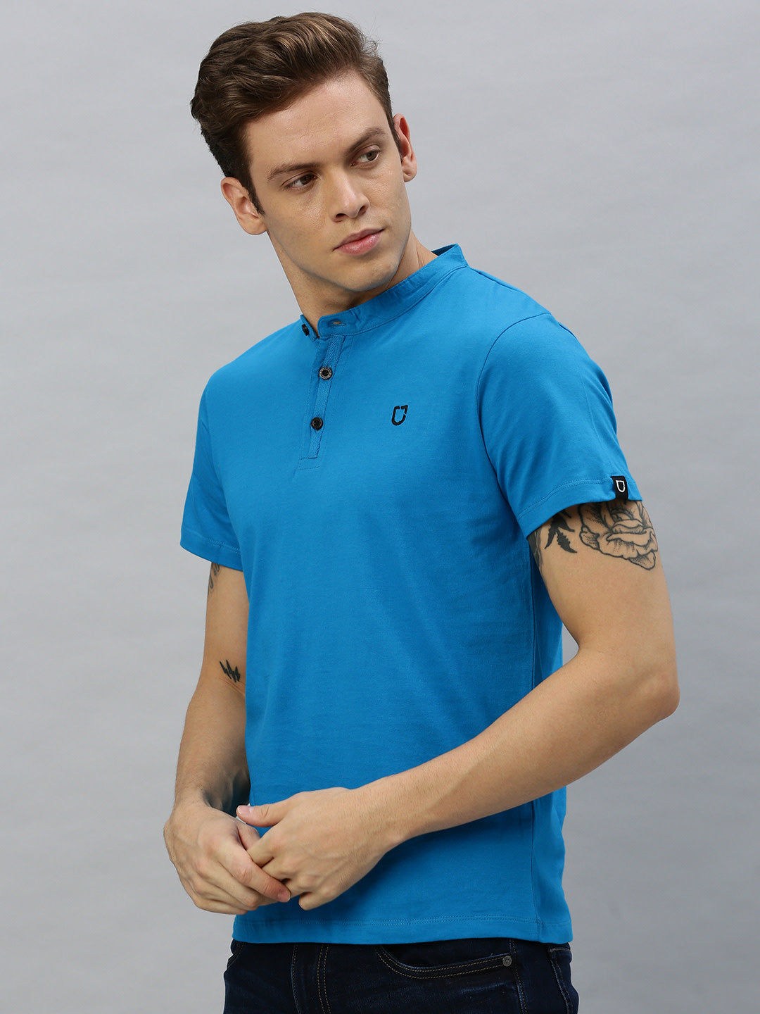 Men's Sky Blue Solid Mandarin Collar Slim Fit Cotton T-Shirt